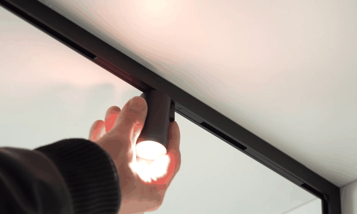 m5_beltos_led_magnetic_rail_06.gif
